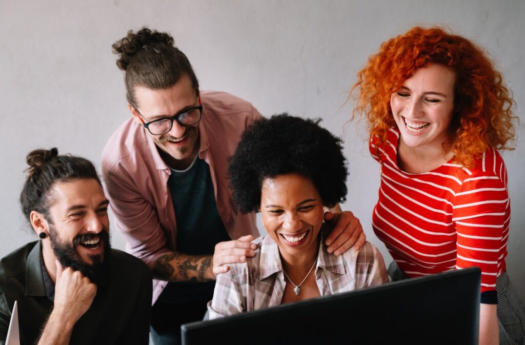 Job Opportunities for Expats : Happy expat people